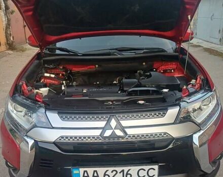 Мицубиси Аутлендер 2019 в Киеве на Automoto.ua Красный Мицубиси Аутлендер, объемом двигателя 2 л и пробегом 40 тыс. км за 18700 $, фото 30 на Automoto.ua