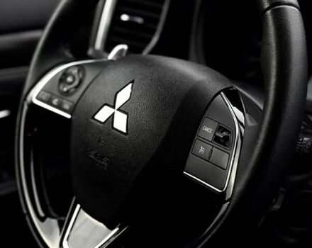 Червоний Міцубісі Аутлендер, об'ємом двигуна 3 л та пробігом 69 тис. км за 19000 $, фото 23 на Automoto.ua