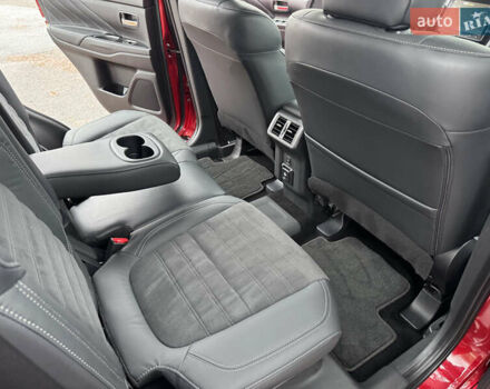 Красный Мицубиси Аутлендер, объемом двигателя 2.36 л и пробегом 65 тыс. км за 23800 $, фото 18 на Automoto.ua