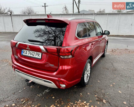 Красный Мицубиси Аутлендер, объемом двигателя 2.36 л и пробегом 65 тыс. км за 23800 $, фото 5 на Automoto.ua