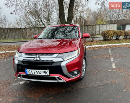 Красный Мицубиси Аутлендер, объемом двигателя 2.36 л и пробегом 65 тыс. км за 23800 $, фото 28 на Automoto.ua