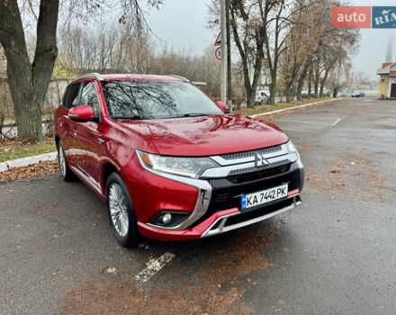 Красный Мицубиси Аутлендер, объемом двигателя 2.36 л и пробегом 65 тыс. км за 23800 $, фото 31 на Automoto.ua