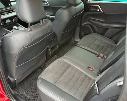 Красный Мицубиси Аутлендер, объемом двигателя 2.49 л и пробегом 44 тыс. км за 25000 $, фото 12 на Automoto.ua