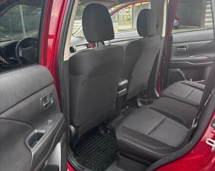 Красный Мицубиси Аутлендер, объемом двигателя 2 л и пробегом 38 тыс. км за 23000 $, фото 7 на Automoto.ua