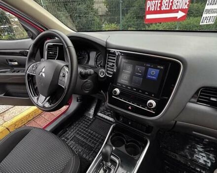 Красный Мицубиси Аутлендер, объемом двигателя 2 л и пробегом 38 тыс. км за 23000 $, фото 17 на Automoto.ua