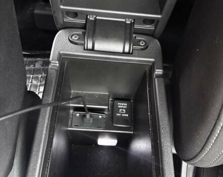 Красный Мицубиси Аутлендер, объемом двигателя 2 л и пробегом 38 тыс. км за 23000 $, фото 13 на Automoto.ua