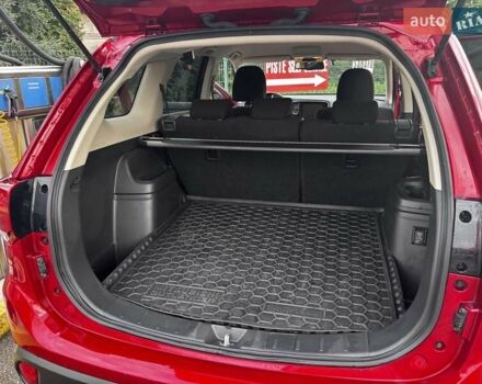 Красный Мицубиси Аутлендер, объемом двигателя 2 л и пробегом 38 тыс. км за 23000 $, фото 4 на Automoto.ua