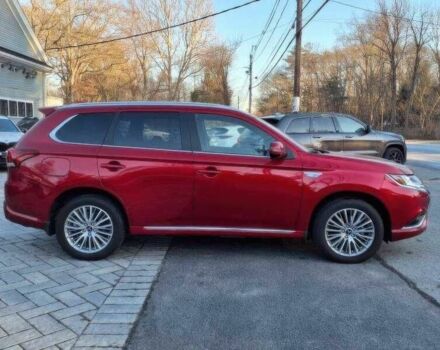 Червоний Міцубісі Аутлендер, об'ємом двигуна 2.4 л та пробігом 45 тис. км за 18500 $, фото 3 на Automoto.ua