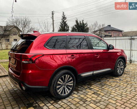Красный Мицубиси Аутлендер, объемом двигателя 2 л и пробегом 40 тыс. км за 23500 $, фото 11 на Automoto.ua