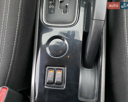 Красный Мицубиси Аутлендер, объемом двигателя 2 л и пробегом 40 тыс. км за 23500 $, фото 30 на Automoto.ua