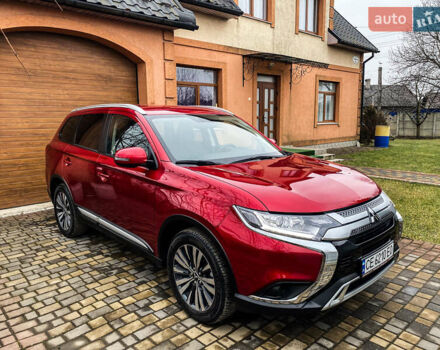Красный Мицубиси Аутлендер, объемом двигателя 2 л и пробегом 40 тыс. км за 23500 $, фото 8 на Automoto.ua