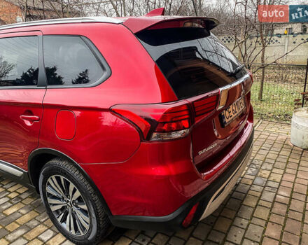 Красный Мицубиси Аутлендер, объемом двигателя 2 л и пробегом 40 тыс. км за 23500 $, фото 13 на Automoto.ua