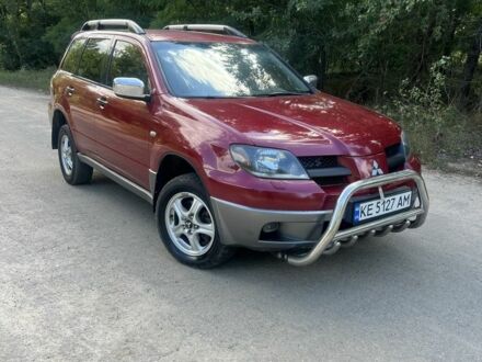 Мицубиси Аутлендер 2004 в Павлограде на Automoto.ua Красный Мицубиси Аутлендер, объемом двигателя 2.4 л и пробегом 235 тыс. км за 4900 $, фото 1 на Automoto.ua