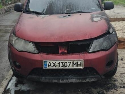 Мицубиси Аутлендер 2007 в Павлограде на Automoto.ua Красный Мицубиси Аутлендер, объемом двигателя 3 л и пробегом 276 тыс. км за 4500 $, фото 1 на Automoto.ua