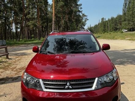 Міцубісі Аутлендер 2009 у Ахтырке на Automoto.ua Червоний Міцубісі Аутлендер, об'ємом двигуна 3 л та пробігом 214 тис. км за 9200 $, фото 1 на Automoto.ua