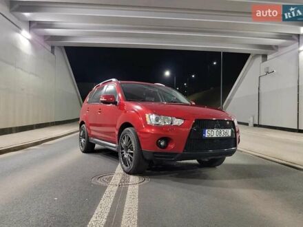 Мицубиси Аутлендер 2010 в Львове на Automoto.ua Красный Мицубиси Аутлендер, объемом двигателя 2 л и пробегом 169 тыс. км за 7800 $, фото 1 на Automoto.ua
