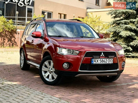 Міцубісі Аутлендер 2011 у Харкові на Automoto.ua Червоний Міцубісі Аутлендер, об'ємом двигуна 2.27 л та пробігом 180 тис. км за 9500 $, фото 1 на Automoto.ua