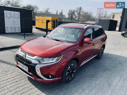 Міцубісі Аутлендер 2018 у Одесі на Automoto.ua Червоний Міцубісі Аутлендер, об'ємом двигуна 2 л та пробігом 92 тис. км за 18888 $, фото 1 на Automoto.ua