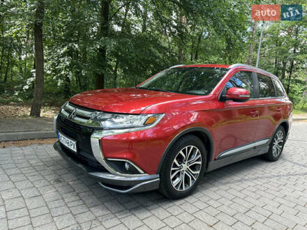 Мицубиси Аутлендер 2018 в Львове на Automoto.ua Красный Мицубиси Аутлендер, объемом двигателя 2.36 л и пробегом 130 тыс. км за 15000 $, фото 1 на Automoto.ua