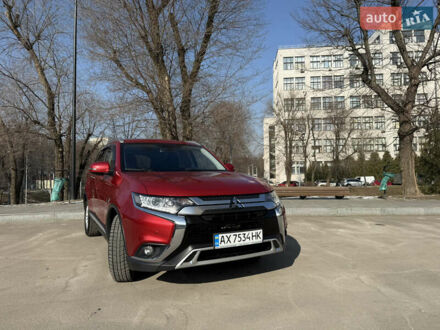 Мицубиси Аутлендер 2018 в Харькове на Automoto.ua Красный Мицубиси Аутлендер, объемом двигателя 2 л и пробегом 100 тыс. км за 22000 $, фото 1 на Automoto.ua