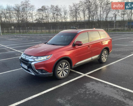 Міцубісі Аутлендер 2018 у Дніпро (Дніпропетровську) на Automoto.ua Червоний Міцубісі Аутлендер, об'ємом двигуна 2.36 л та пробігом 68 тис. км за 18500 $, фото 1 на Automoto.ua