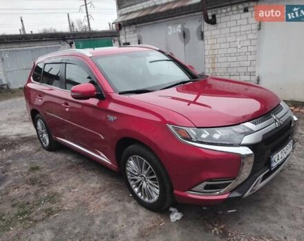 Червоний Міцубісі Аутлендер, об'ємом двигуна 2 л та пробігом 53 тис. км за 22800 $, фото 1 на Automoto.ua