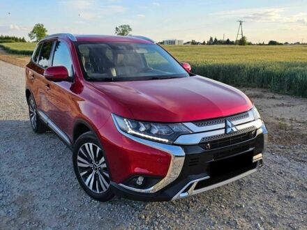 Міцубісі Аутлендер 2019 у Чернігові на Automoto.ua Червоний Міцубісі Аутлендер, об'ємом двигуна 2 л та пробігом 55 тис. км за 14000 $, фото 1 на Automoto.ua