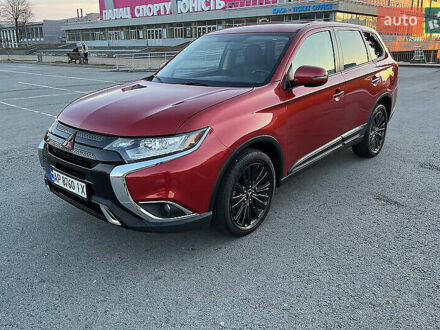 Мицубиси Аутлендер 2019 в Киеве на Automoto.ua Красный Мицубиси Аутлендер, объемом двигателя 2.36 л и пробегом 61 тыс. км за 15000 $, фото 1 на Automoto.ua