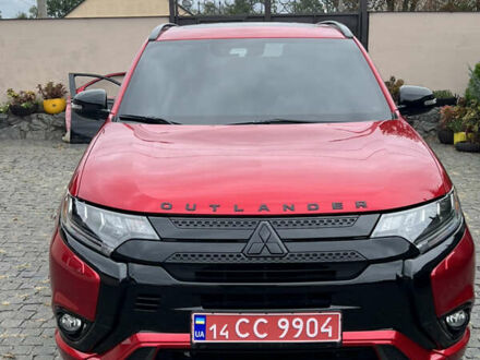 Міцубісі Аутлендер 2021 у Дніпро (Дніпропетровську) на Automoto.ua Червоний Міцубісі Аутлендер, об'ємом двигуна 2.4 л та пробігом 22 тис. км за 28100 $, фото 1 на Automoto.ua