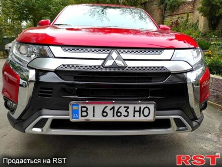 Міцубісі Аутлендер 2022 у Києві на Automoto.ua Червоний Міцубісі Аутлендер, об'ємом двигуна 2 л та пробігом 23 тис. км за 29500 $, фото 1 на Automoto.ua