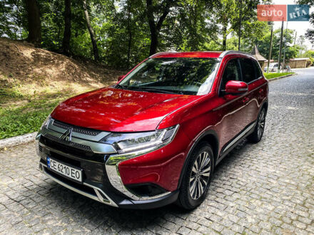 Мицубиси Аутлендер 2023 в Черновцах на Automoto.ua Красный Мицубиси Аутлендер, объемом двигателя 2 л и пробегом 38 тыс. км за 24500 $, фото 1 на Automoto.ua