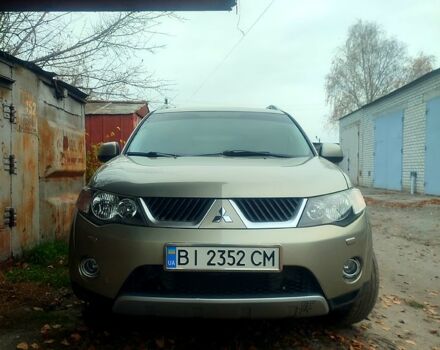 Мицубиси Аутлендер, объемом двигателя 2 л и пробегом 185 тыс. км за 9500 $, фото 1 на Automoto.ua