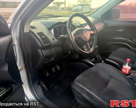 Міцубісі Аутлендер, об'ємом двигуна 2.4 л та пробігом 320 тис. км за 9500 $, фото 5 на Automoto.ua