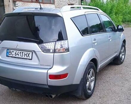 Мицубиси Аутлендер, объемом двигателя 2 л и пробегом 292 тыс. км за 8400 $, фото 3 на Automoto.ua