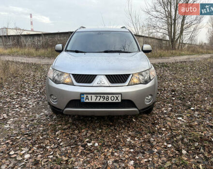 Мицубиси Аутлендер, объемом двигателя 2.36 л и пробегом 250 тыс. км за 7700 $, фото 1 на Automoto.ua