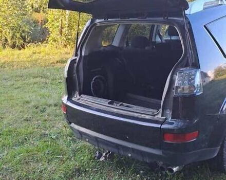 Мицубиси Аутлендер, объемом двигателя 2 л и пробегом 260 тыс. км за 7000 $, фото 8 на Automoto.ua