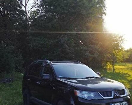 Мицубиси Аутлендер, объемом двигателя 2 л и пробегом 260 тыс. км за 7000 $, фото 3 на Automoto.ua