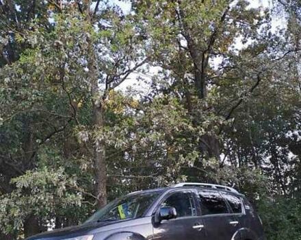 Мицубиси Аутлендер, объемом двигателя 2 л и пробегом 260 тыс. км за 7000 $, фото 6 на Automoto.ua