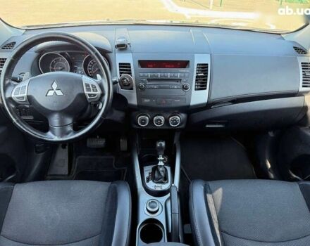 Мицубиси Аутлендер, объемом двигателя 2.2 л и пробегом 221 тыс. км за 9800 $, фото 18 на Automoto.ua
