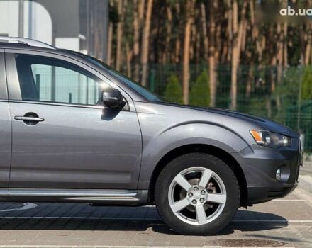 Мицубиси Аутлендер, объемом двигателя 2.2 л и пробегом 221 тыс. км за 9800 $, фото 8 на Automoto.ua