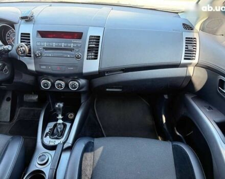 Мицубиси Аутлендер, объемом двигателя 2.2 л и пробегом 221 тыс. км за 9800 $, фото 22 на Automoto.ua