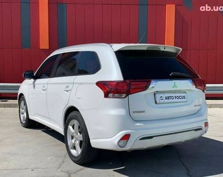 Мицубиси Аутлендер, объемом двигателя 0 л и пробегом 248 тыс. км за 11990 $, фото 4 на Automoto.ua