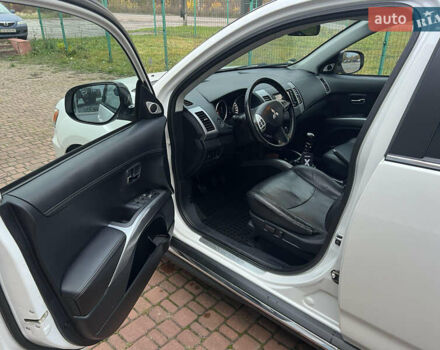 Міцубісі Аутлендер, об'ємом двигуна 2.3 л та пробігом 153 тис. км за 12500 $, фото 8 на Automoto.ua