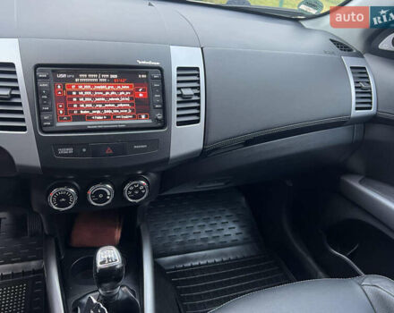 Міцубісі Аутлендер, об'ємом двигуна 2.3 л та пробігом 153 тис. км за 12500 $, фото 17 на Automoto.ua