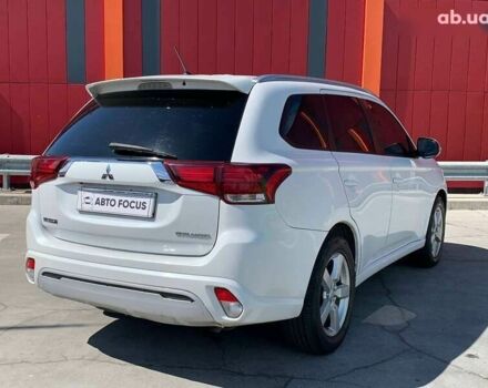 Мицубиси Аутлендер, объемом двигателя 0 л и пробегом 248 тыс. км за 11990 $, фото 7 на Automoto.ua