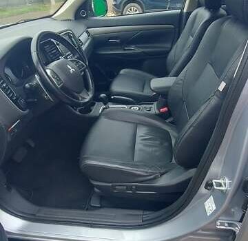 Міцубісі Аутлендер, об'ємом двигуна 2.3 л та пробігом 187 тис. км за 14000 $, фото 43 на Automoto.ua