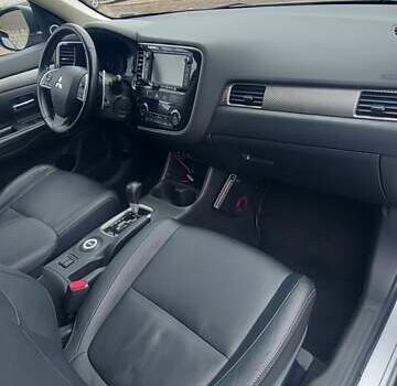 Міцубісі Аутлендер, об'ємом двигуна 2.3 л та пробігом 187 тис. км за 14000 $, фото 31 на Automoto.ua