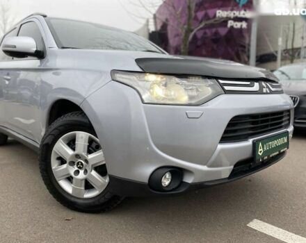 Мицубиси Аутлендер, объемом двигателя 0 л и пробегом 228 тыс. км за 14000 $, фото 4 на Automoto.ua