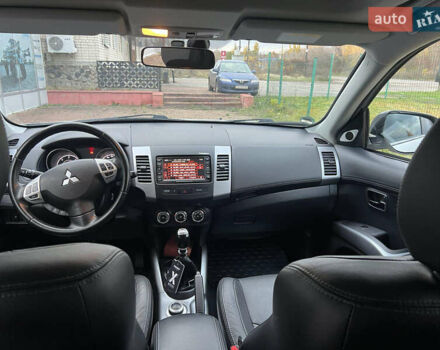 Міцубісі Аутлендер, об'ємом двигуна 2.3 л та пробігом 153 тис. км за 12500 $, фото 20 на Automoto.ua