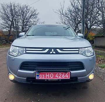 Міцубісі Аутлендер, об'ємом двигуна 2.3 л та пробігом 187 тис. км за 14000 $, фото 4 на Automoto.ua